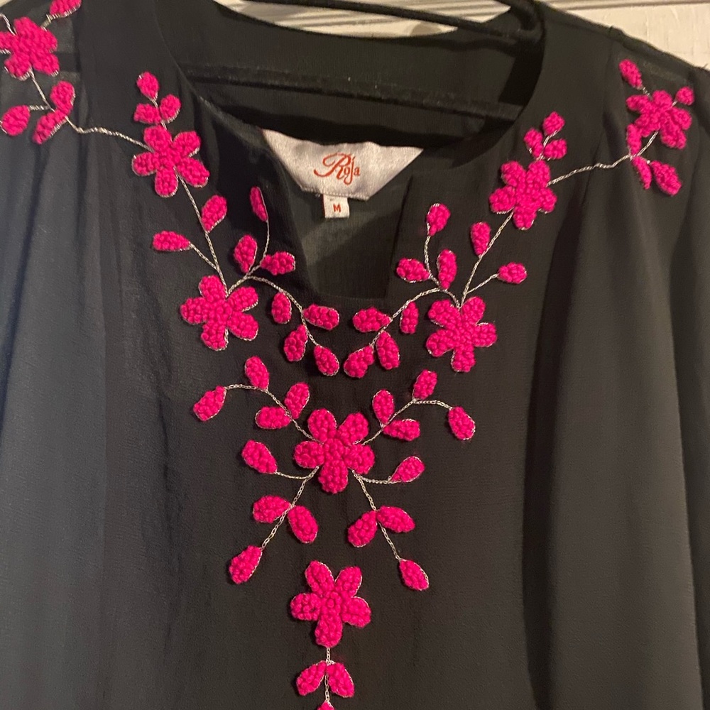 Beautiful Sheer Long Top by Roja Size Medium - Picture 3 of 5